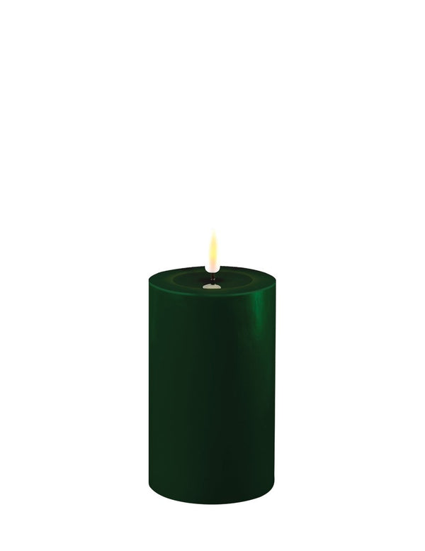 Mørk grøn LED stearin bloklys - Ø7,5 cm