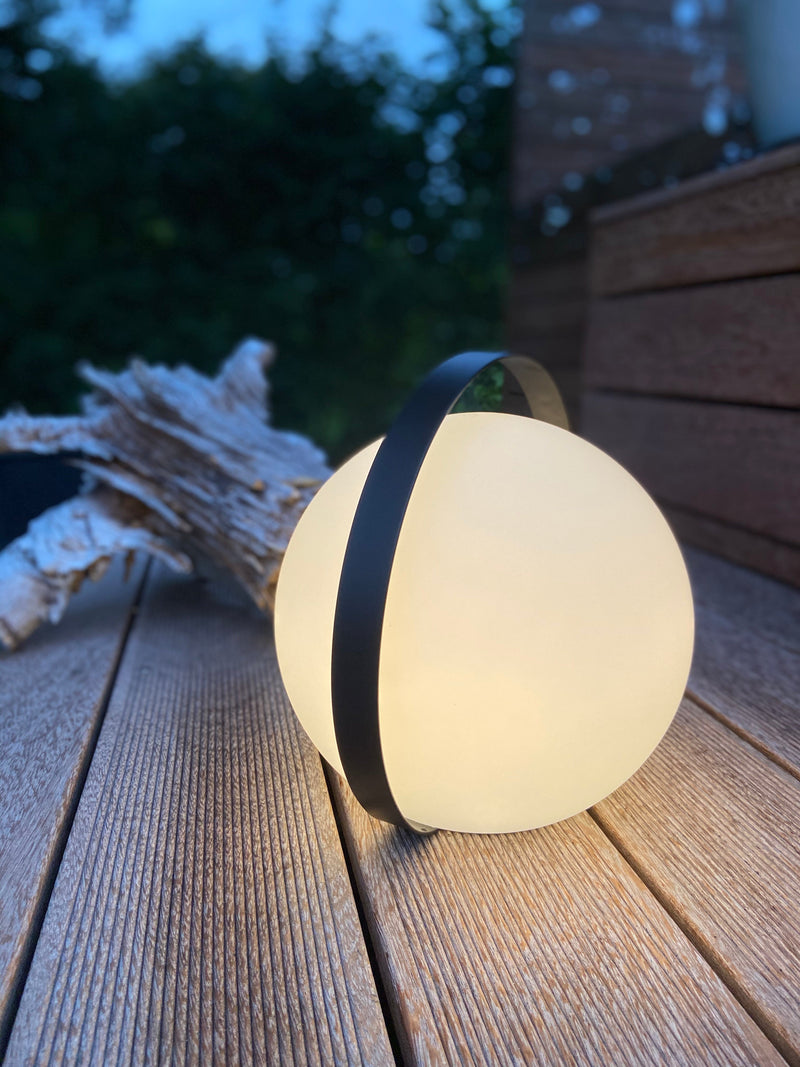 New Fame LED lampe - 2 størrelser - FEW Design